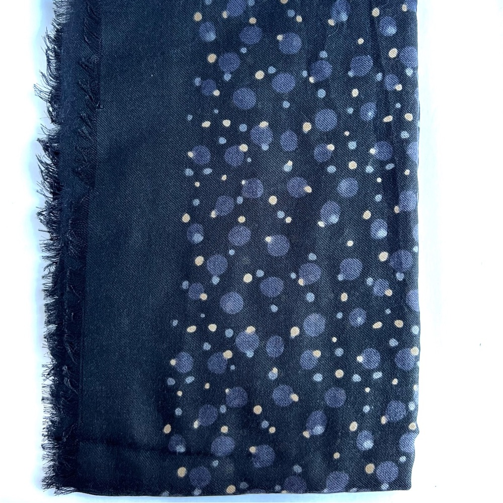 NWT Vera Bradley Printed Poly Scarf in Concerto Dots
